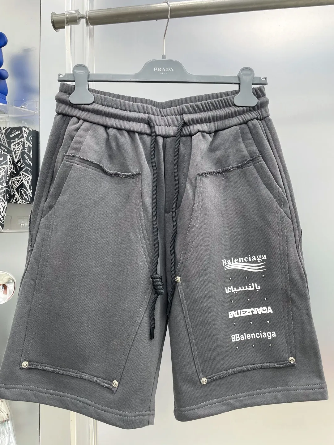 Bal* Paris 2026 Summer New Arrival multi-element printed brand LOGO casual shorts DD are on sale simultaneously on the official website. Brand Classic LOGO casual pants, customized fabrics, excellent comfort and strong touch. Highly recognisable, perfect appearance and craftsmanship. Size:M-3XL